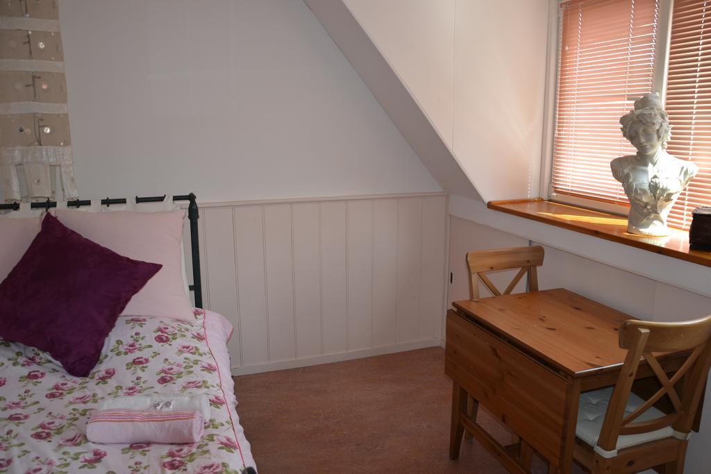 B&B Macbed Checkin-Time 1700-1800 Or Request Before You Book Alkmaar Chambre photo